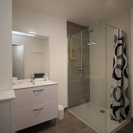 아파트 T2 Avec Wifi Et Parking Au Mont-dore - Fr-1-608-45 *